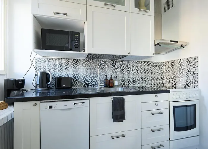 Cozy Two-Room Condo Near Bus- And Railwaystation